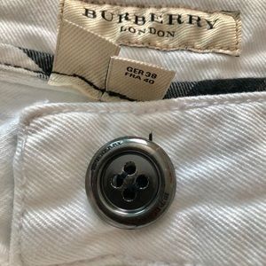 Burberry white semi skinny jeans size 30